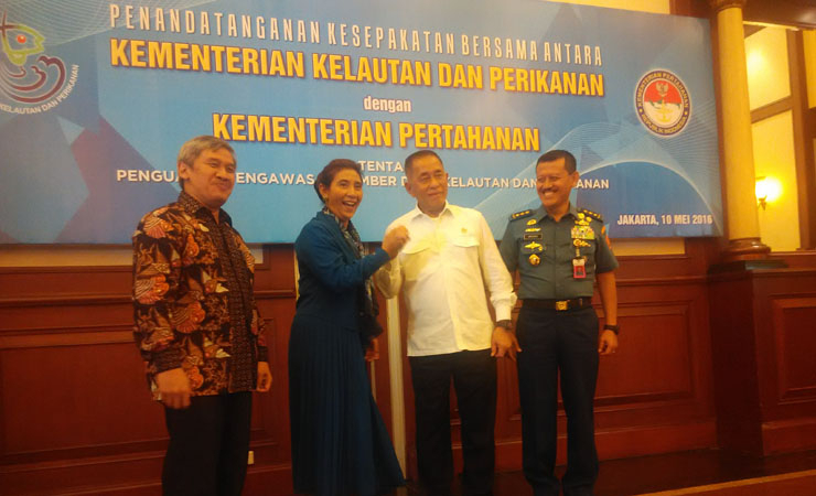 Menteri Susi dan Ryamizard Teken Kerjasama Keamanan Laut
