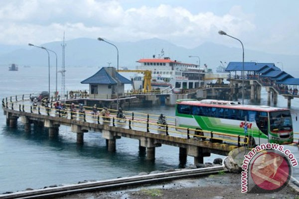 Puncak Arus Balik Di Pelabuhan Ketapang Banyuwangi Terjadi H+4 Lebaran