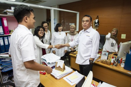 Menpan Siapkan Sanksi pada ASN yang Mangkir Kerja