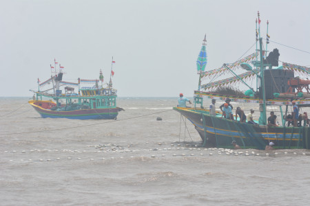 Sejumlah Daerah Mulai Bersiap Hadapi Siklon Tropis 94W
