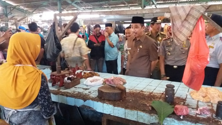 Bupati Bantah Akan Bakar Pasar Rembang 