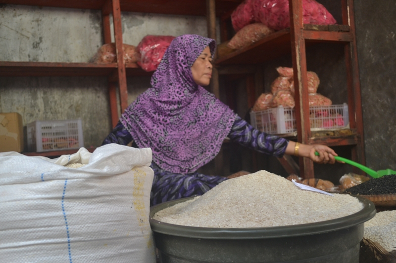Tekan Harga Beras, Bulog Jateng Golontorkan Raskin Dua Bulan Sekaligus 
