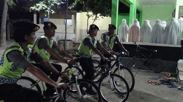 Cegah Pencuri, Polisi Rembang Kerahkan  Pasukan Bersepeda