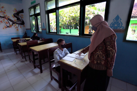 PTM Terbatas, Kemendikbud Minta Disdik Lobi Kepala Daerah