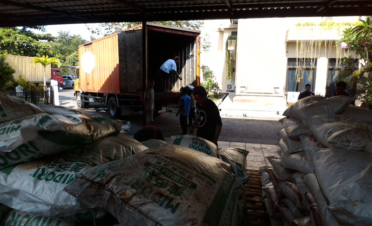  Bea Cukai Tangkap Kapal Bermuatan 30 Ton Bahan Peledak Dari Malaysia