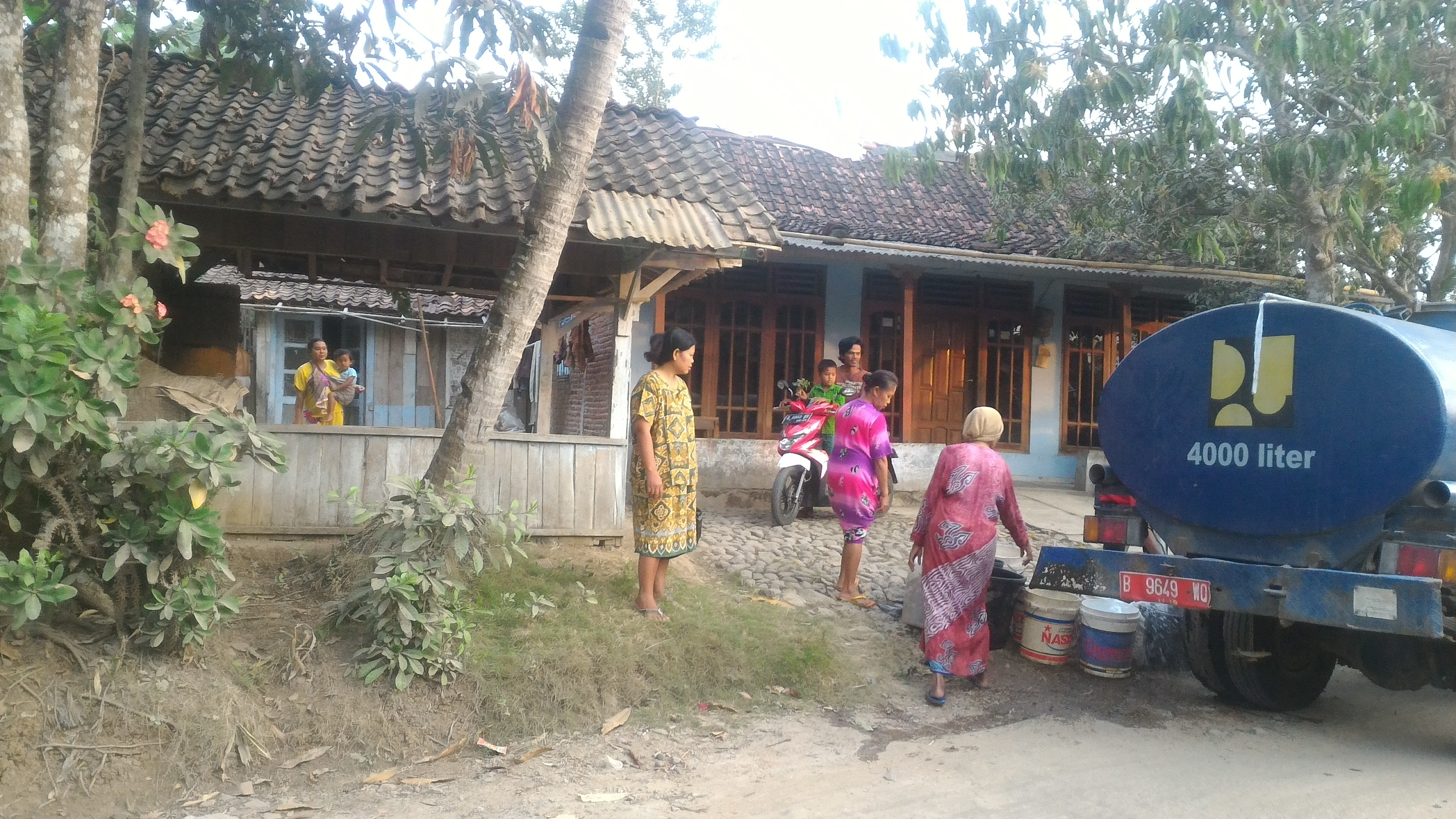 Stok Bantuan Air Bersih di Cilacap Hampir Habis