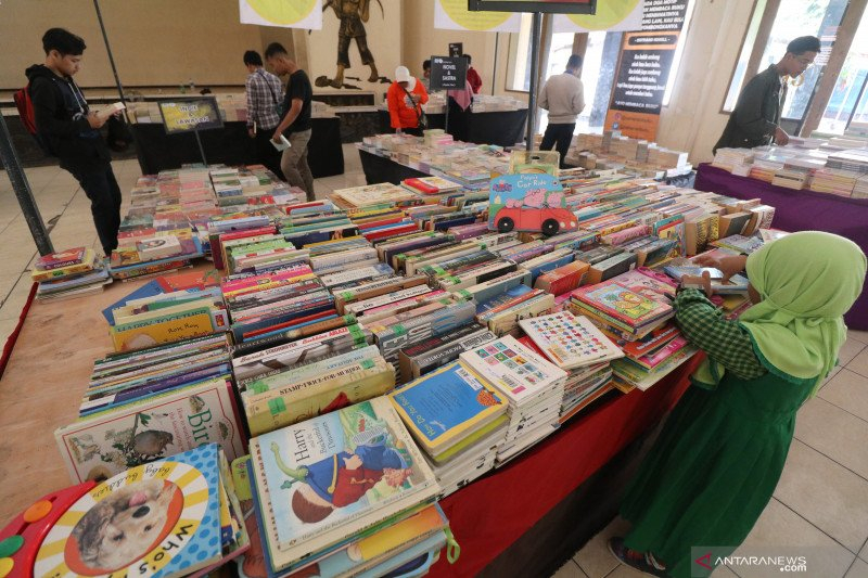 Undang-Undang Sistem Perbukuan Didesak untuk Direvisi