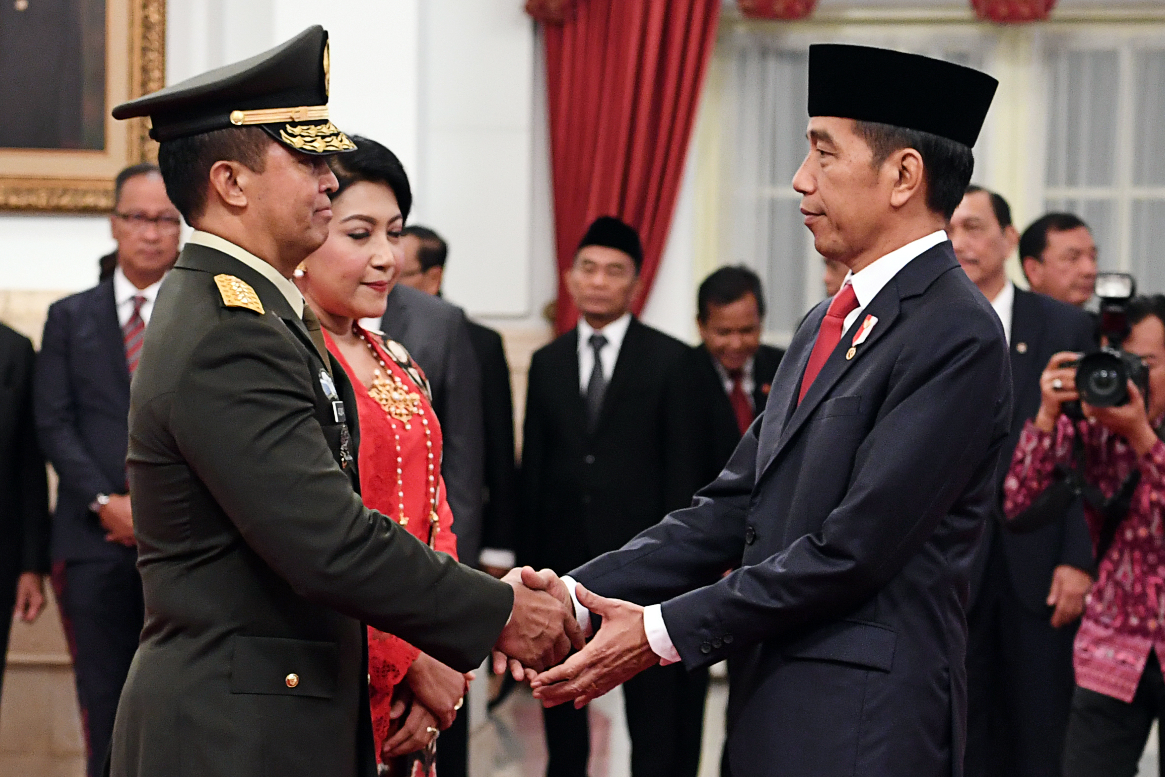 Presiden:  KSAD Baru Paket Komplit