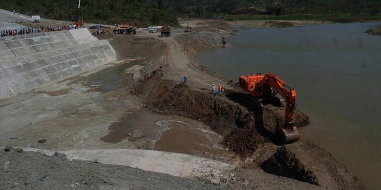 Jelang Pengairan Waduk Jatigede, TNI Sisir Warga