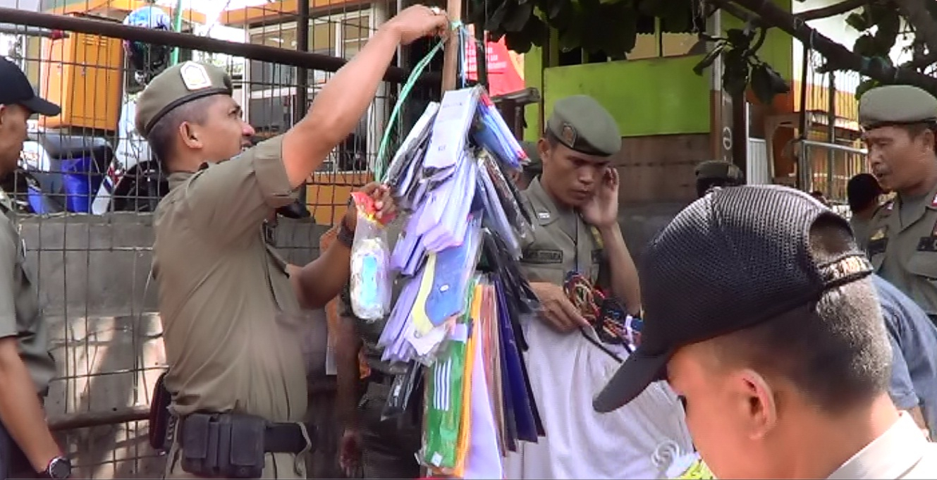 Langgar Kesepakatan, Satpol PP Bogor Bongkar Puluhan PKL