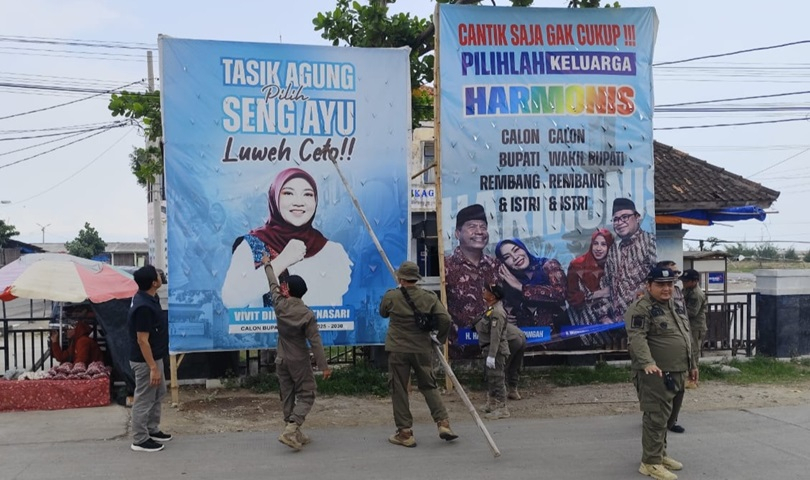 Langgar Aturan, Bawaslu Rembang Tertibkan Ribuan Alat Peraga Kampanye