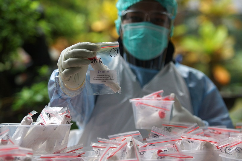 Deteksi Omicron, Banyuwangi Kirim 20 Sampel Pasien Covid-19 ke Surabaya