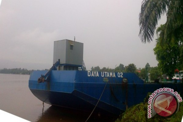 Ponton Pengangkut Batubara Ancam Mata Pencairan Warga Kutai