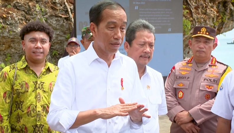 Jokowi Usai Firli Bahuri Tersangka: Hormati Semua Proses Hukum