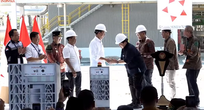 Jokowi Resmikan Pabrik Amonium Nitrat Senilai 1,2 T di Bontang