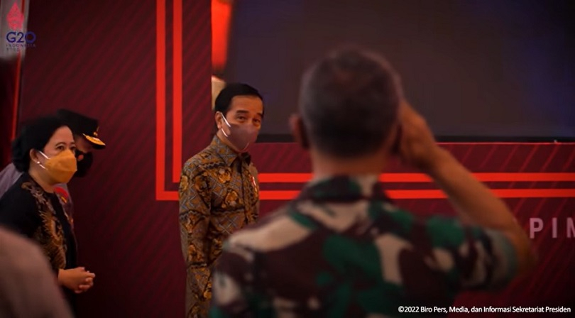 Rapim, Jokowi Ingatkan TNI-Polri Tidak Bisa Bicara Demokrasi