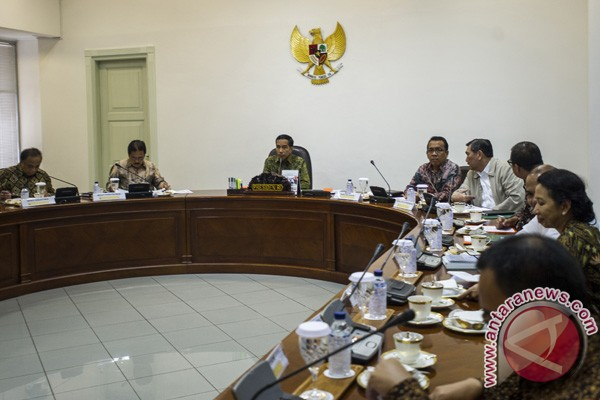 Pastikan Stok Pangan Jelang Ramadhan, Jokowi Gelar Ratas 