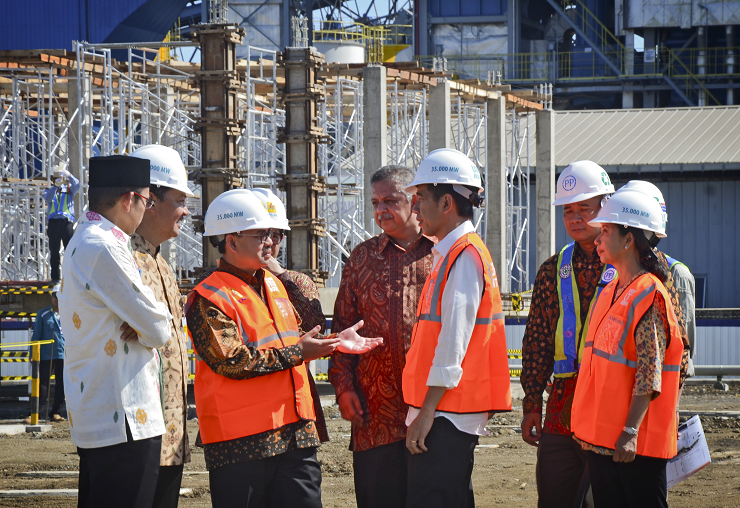 Rupiah Terpuruk, Pemerintah Tunda Proyek Pembangkit Listrik 15.200 MW