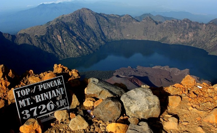 Gunung Rinjani Dibuka Kembali 2020