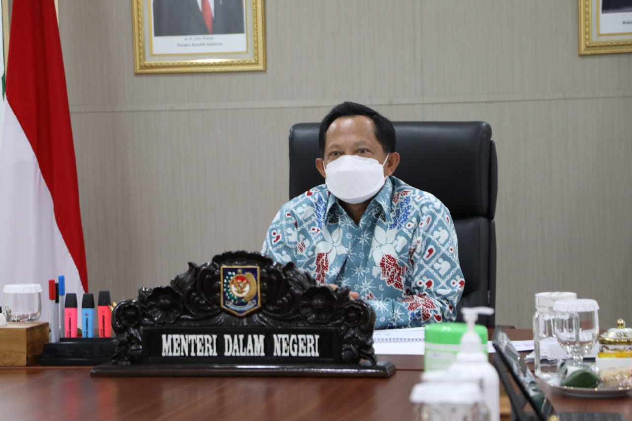 Mendagri Tito Karnavian Tekankan Percepatan Realisasi Insentif Bagi Nakes Daerah