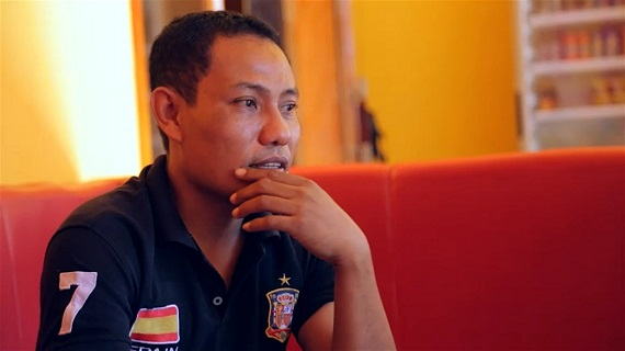 Rafiq: Menyerukan Damai di Radio Matahari (2)