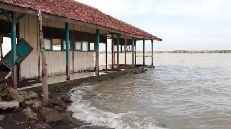 Banjir Rob di Pesisir Utara Jawa Tengah dan Solusi Semu Calon Gubernur
