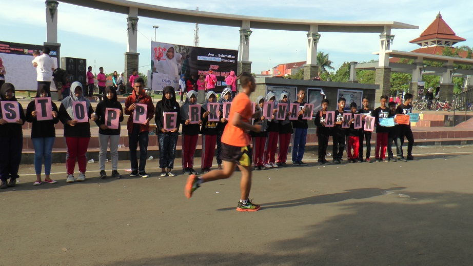 Warga Rembang Gelar Aksi Tolak Pernikahan Anak