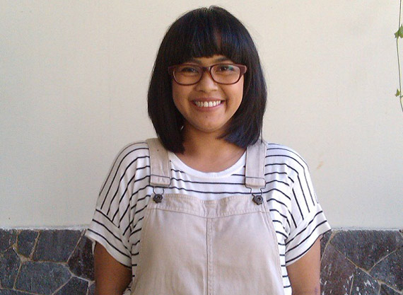Ayu Oktariani, Menawar Hidup Lewat Petisi