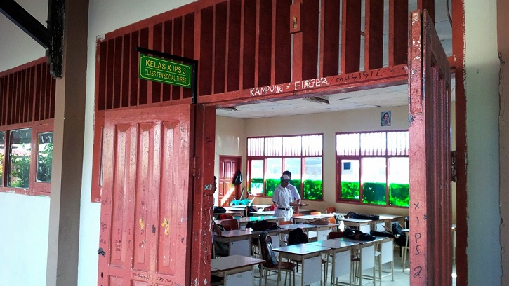 Sekolah Ini Tampung Siswa Titipan Pejabat