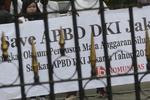 Masalah Pencetakan, Pembahasan APBD DKI Molor