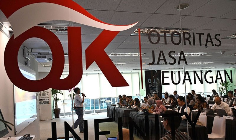 OJK Tetap Waspadai Risiko Kredit, Meski Tumbuh 3,25 Persen 