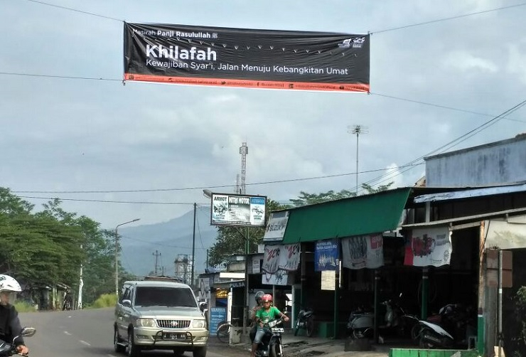 FKUB Cilacap Minta Aparat Turunkan Puluhan Spanduk Provokatif