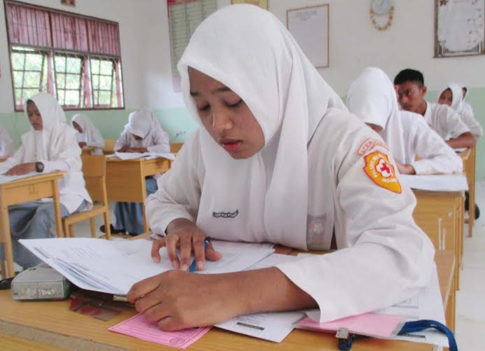 Bolos, Ratusan Siswa Aceh Terancam Gagal Ikut UN Susulan