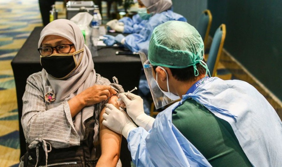 DPR: Semangat Pemerintah Kendur, Angka Vaksinasi Turun