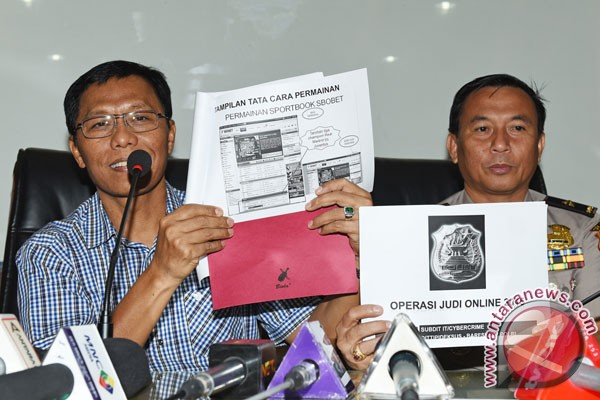 Bupati Barru Jadi Tersangka Pemerasan