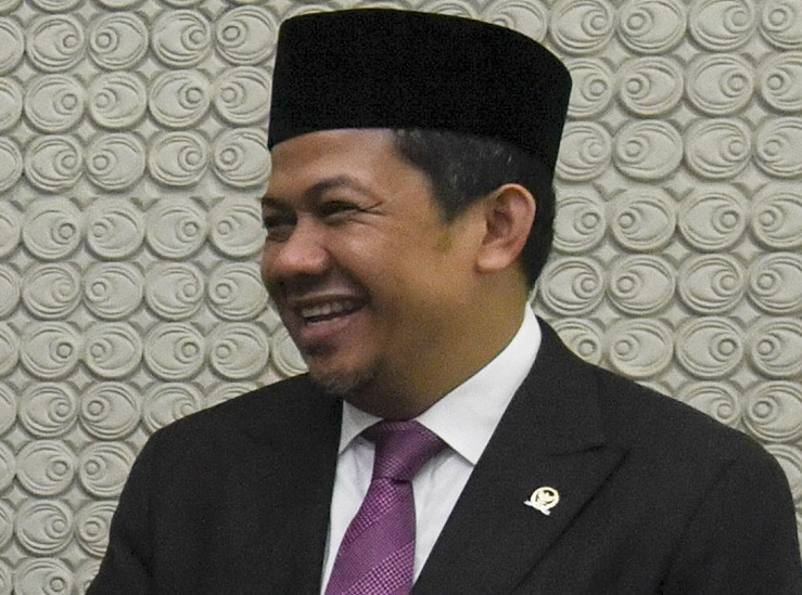 Fahri Hamzah: Sayembara Kasus e-KTP Berhadiah Motor Belum Ditutup