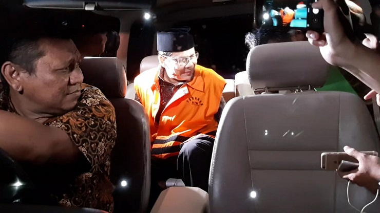 Usai Diperiksa 9 Jam, Taufik Kurniawan Ditahan KPK