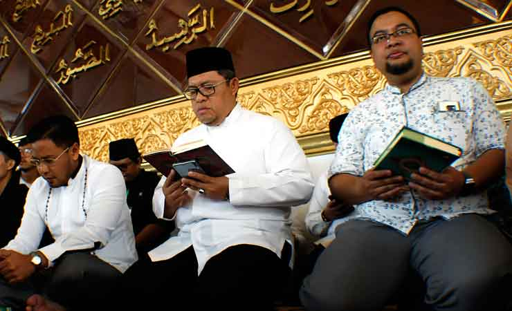Beasiswa Aher dan Tanda Tanya