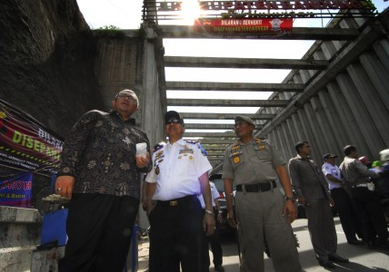 Macet, Gubernur Aher Minta Pemudik Sabar