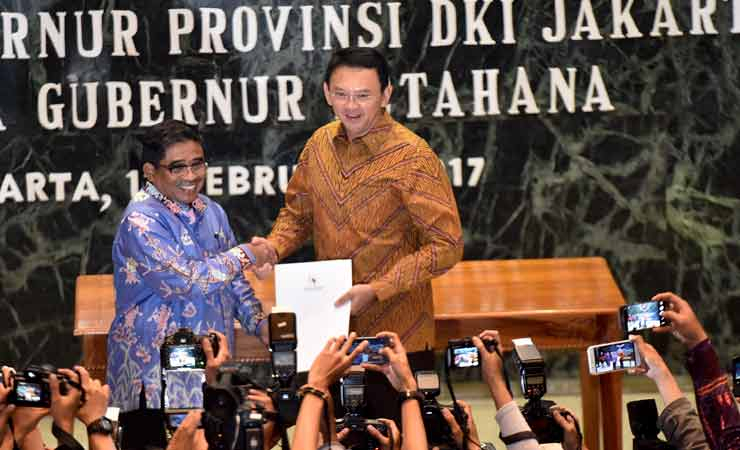 Bermain-main dengan Hak Angket