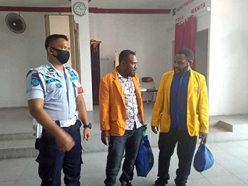 Gelar Sarjana Tertunda, Aktivis Papua Akan Lanjutkan Kuliah Usai Keluar Penjara