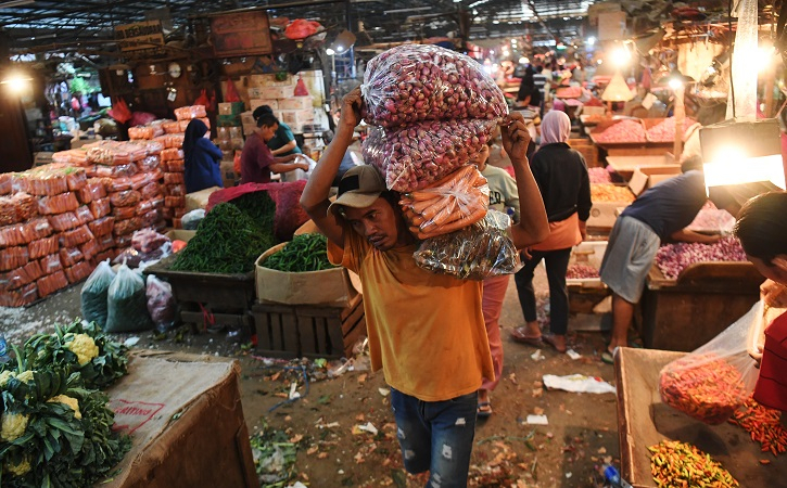 Ekonomi RI Tumbuh Melambat, BPS: Konsumsi Masyarakat Masih Terjaga