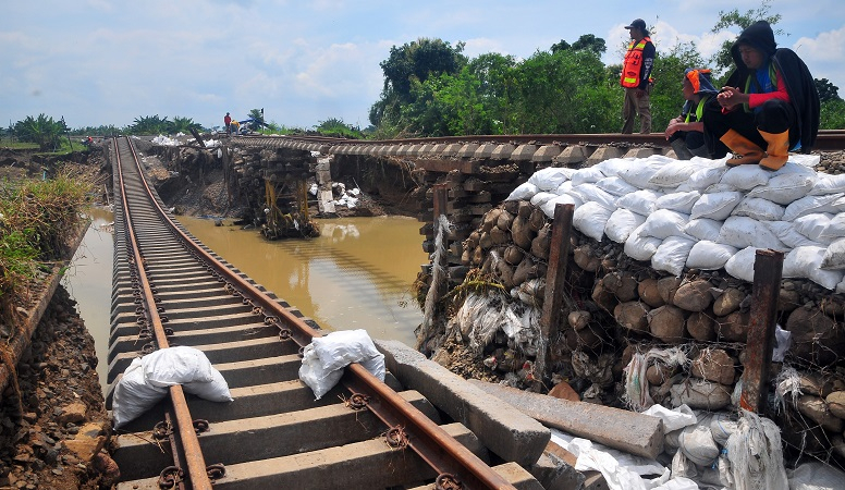 PT KAI Targetkan Perbaikan Rel Amblas di Grobogan Rampung 10 Hari