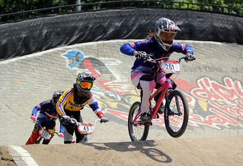 Ratu Balap BMX Indonesia Juarai Putaran Pertama Banyuwangi BMX Internasional