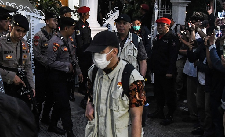 KPK Geledah Rumah Hasto, PDIP Tuding Pengalihan Isu Jokowi OCCRP