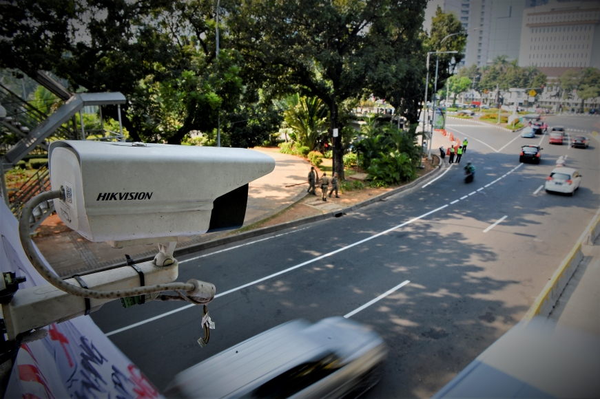 Tilang Elektronik Mulai Berlaku,  Polisi Bisa Intip Perilaku Pengemudi Mobil
