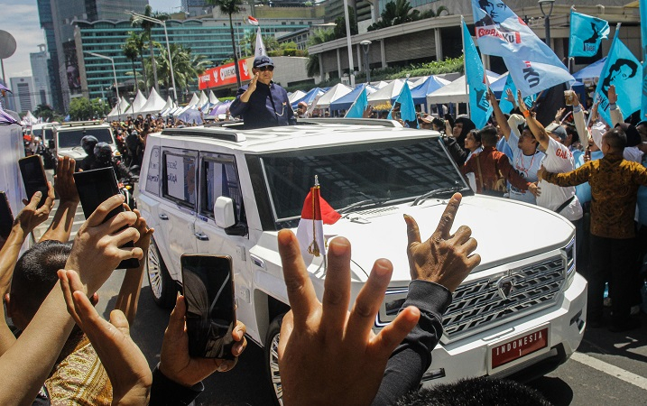 Mobil Dinas Maung, Istana: Sedang Diurus