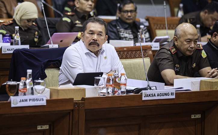 Rapat di DPR, Jaksa Agung Dicecar Kasus Tom Lembong
