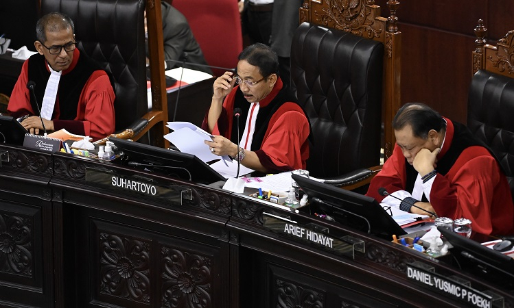 Dissenting Opinion, Alasan 3 Hakim MK Perintahkan Pemungutan Suara Ulang