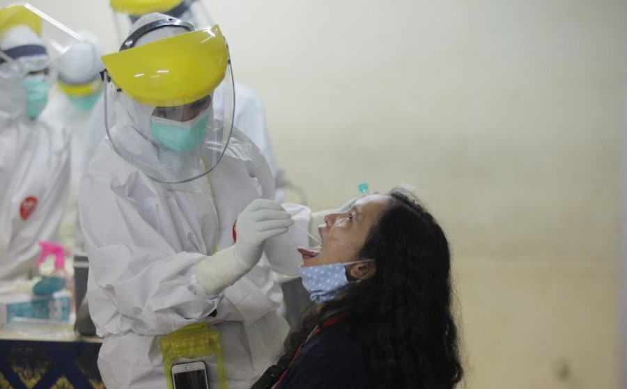Satgas Imbau Hati-hati Bila Lakukan Swab Test Antigen Sendiri